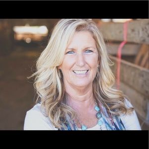 Meet your Posher, Sherry